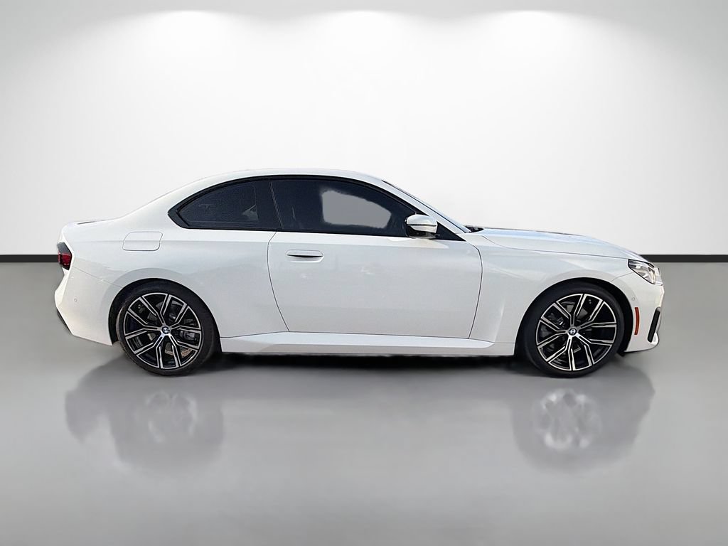 Used 2024 BMW 230i Coupe w/ Premium Package RWD image 2