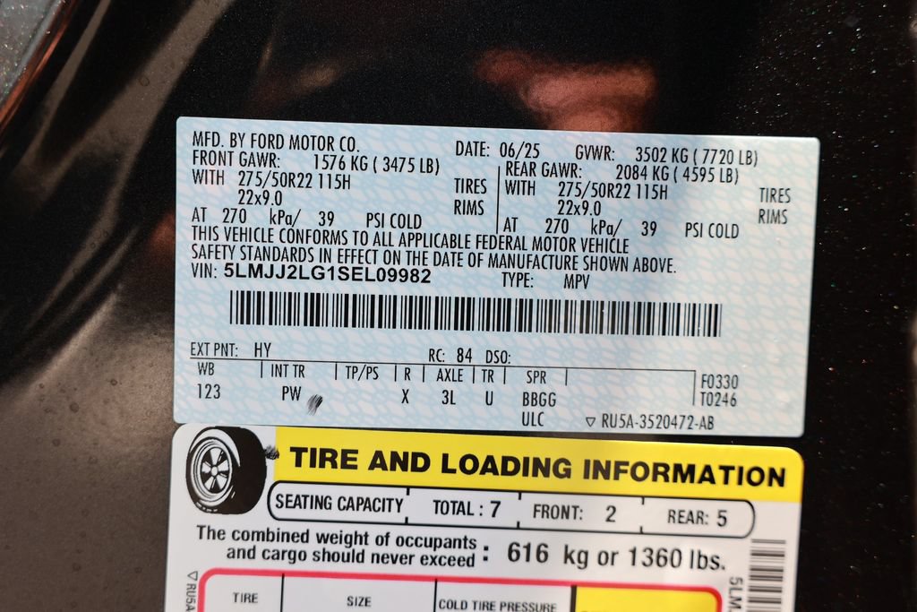 Used 2025 Lincoln Navigator Reserve AWD/4WD image 40