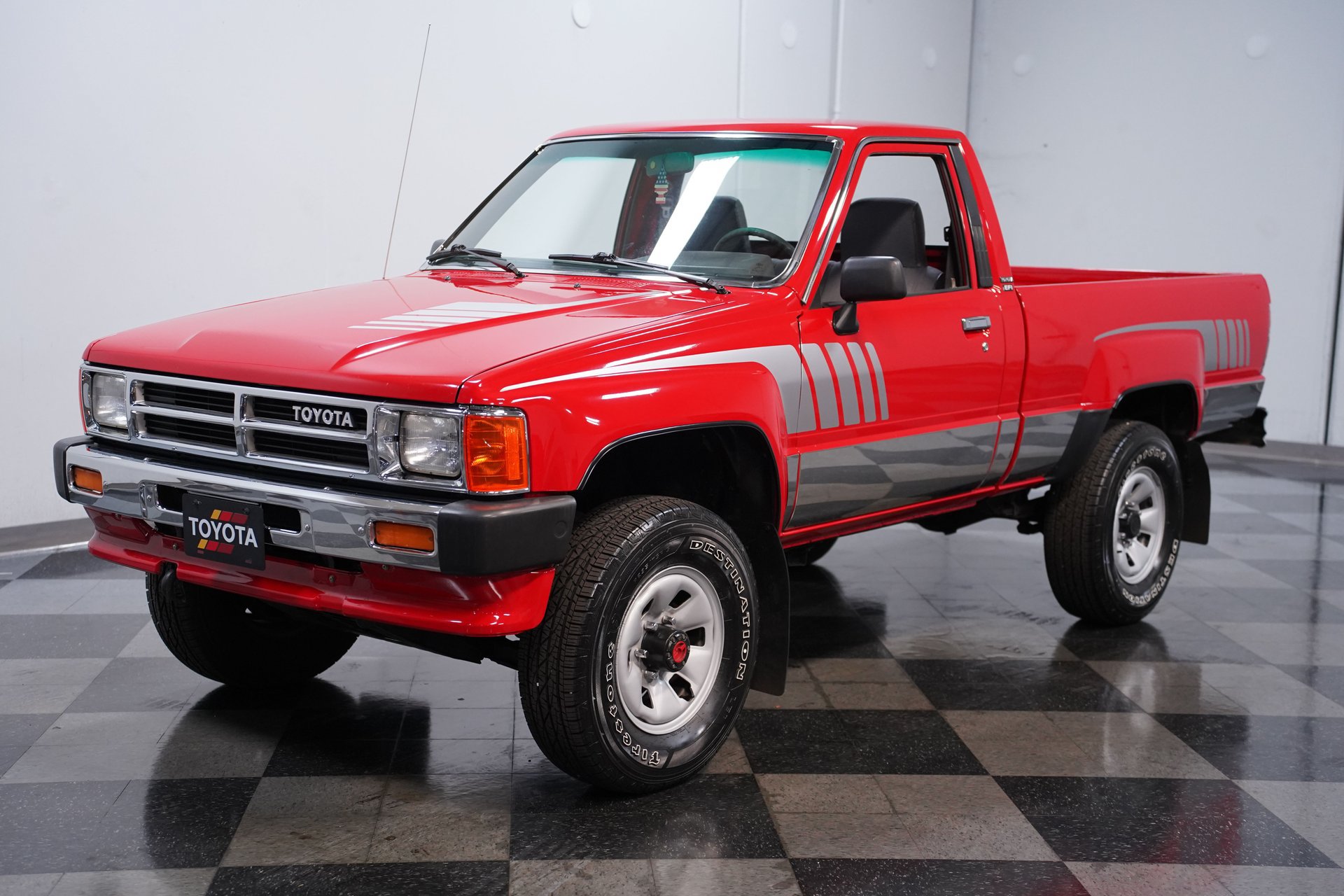 Used 1988 Toyota Pickup 4x4 Regular Cab image 6