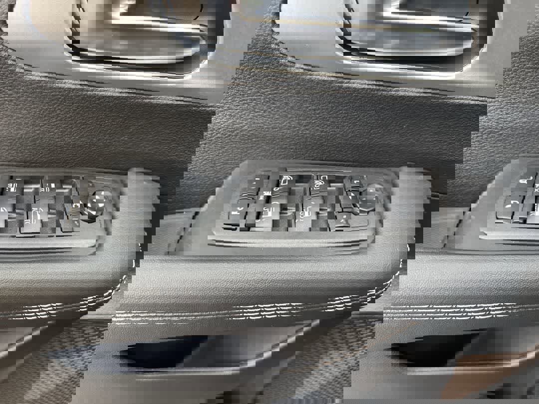 New 2026 Chrysler Pacifica Limited w/ S Appearance Package image 13