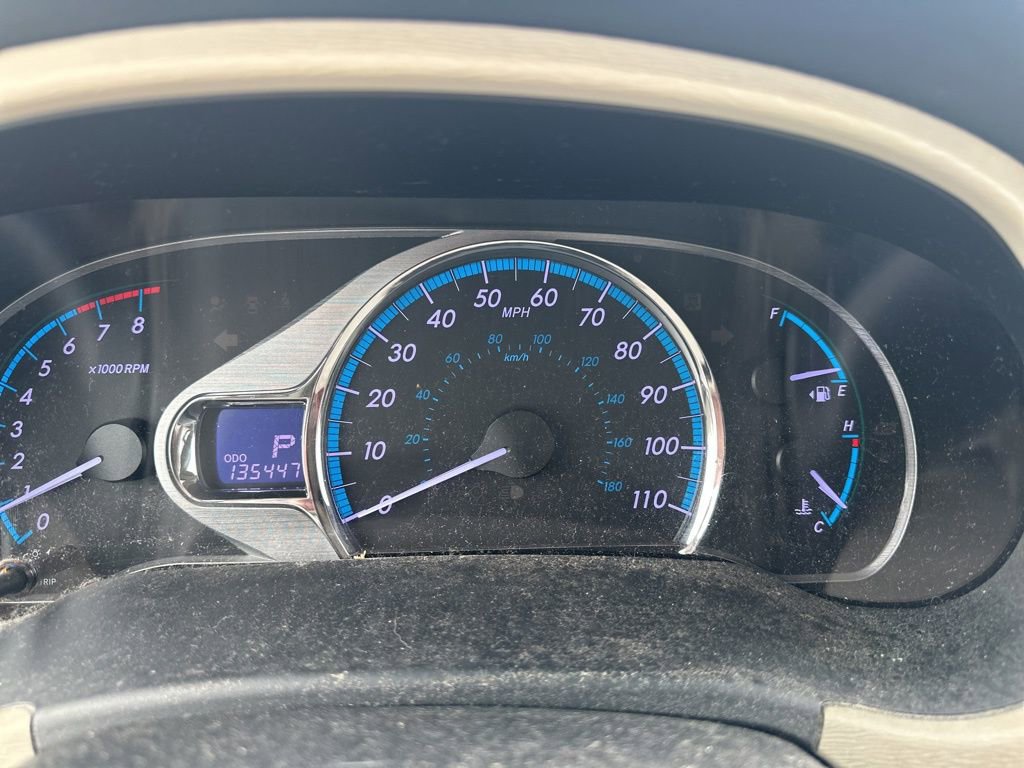 Used 2012 Toyota Sienna XLE image 27