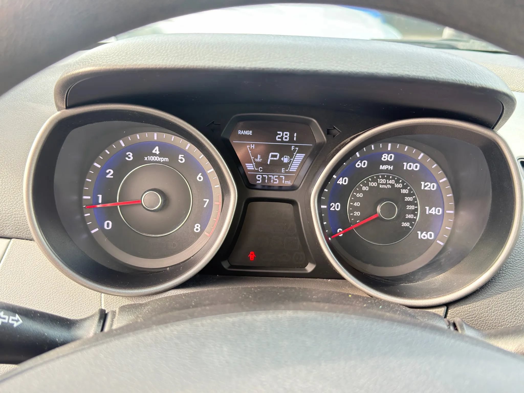 Used 2015 Hyundai Elantra SE w/ Option Group 02 FWD image 16