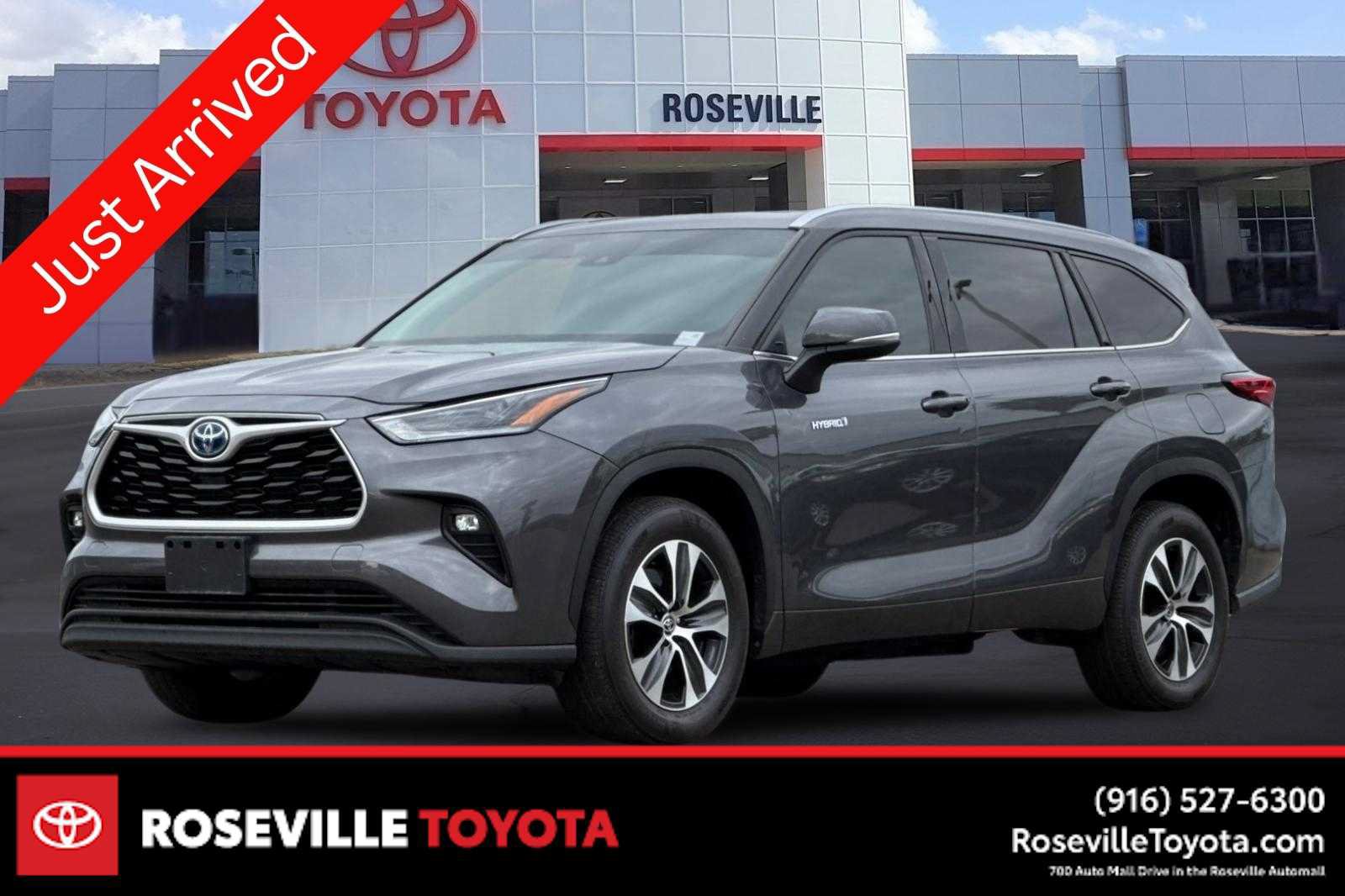 Used 2021 Toyota Highlander XLE FWD video 1