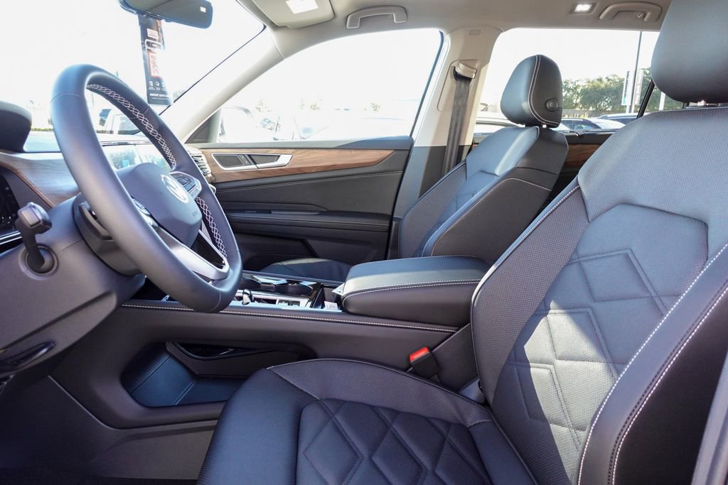 New 2026 Volkswagen Atlas SE image 13