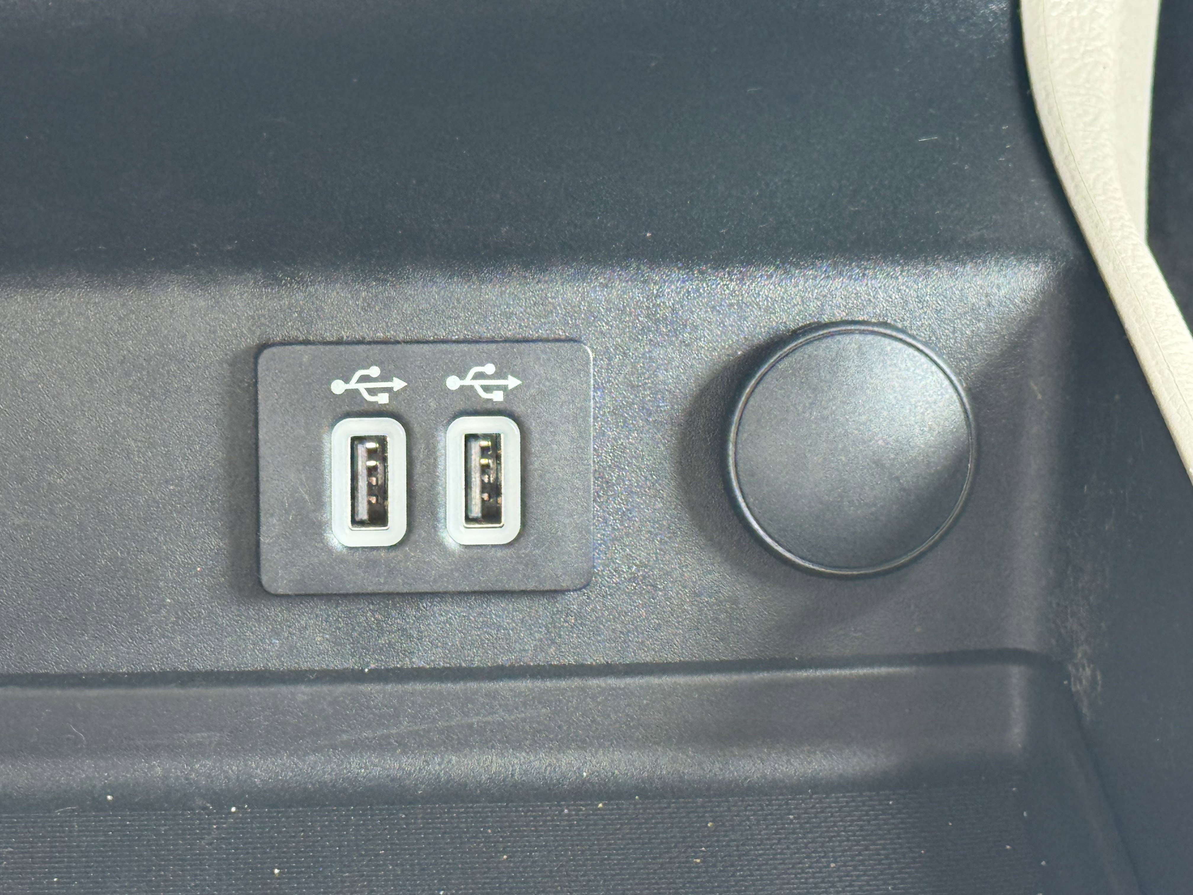 Used 2020 Ford Fusion SEL image 22