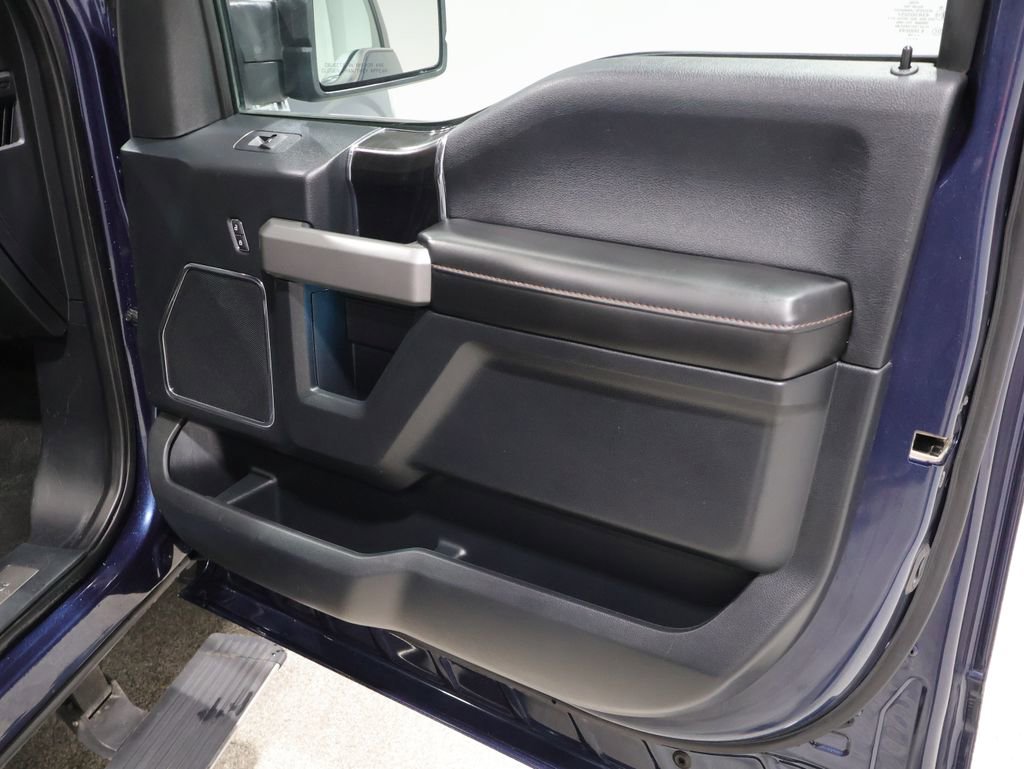 Used 2019 Ford F150 Platinum w/ Equipment Group 701A Luxury AWD/4WD image 25