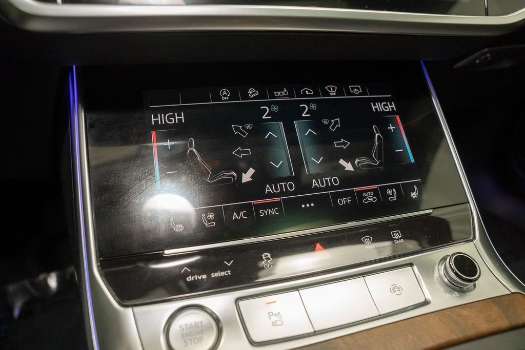 Used 2020 Audi A6 3.0T allroad Prestige w/ Prestige Package image 16