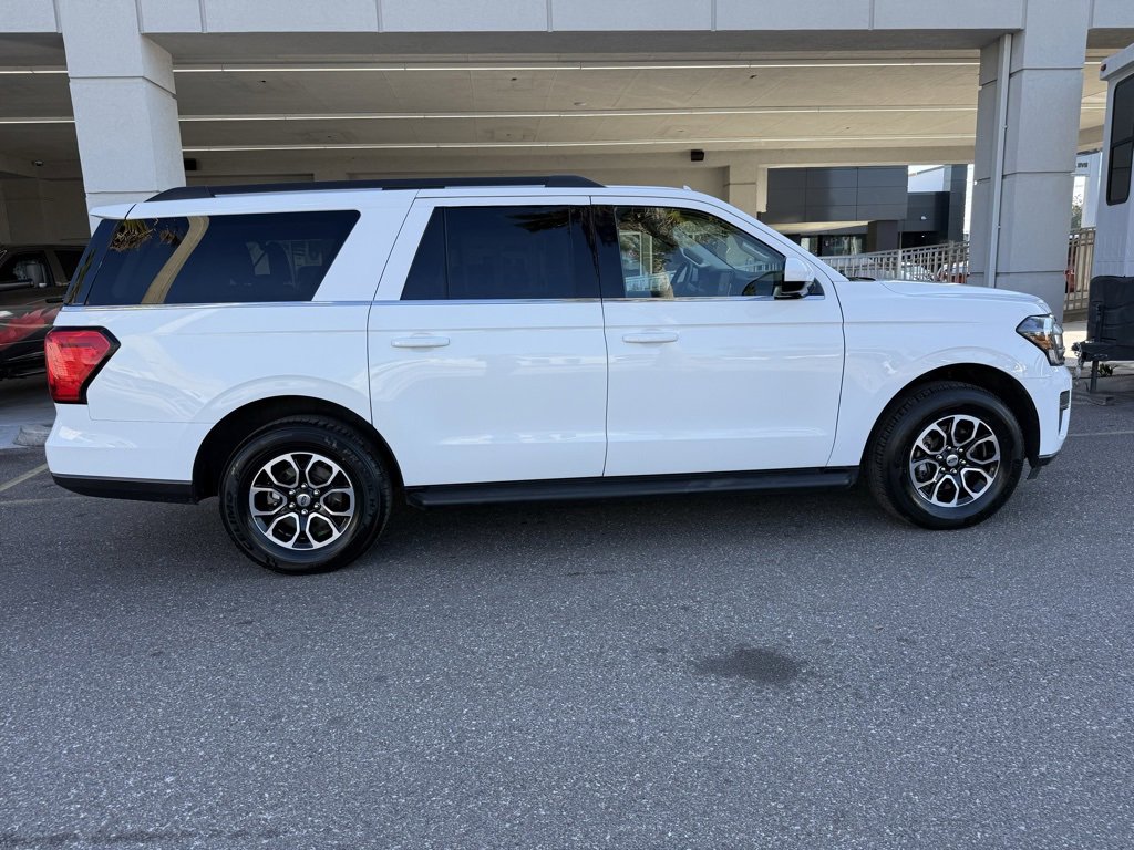 Used 2024 Ford Expedition Max XLT image 7
