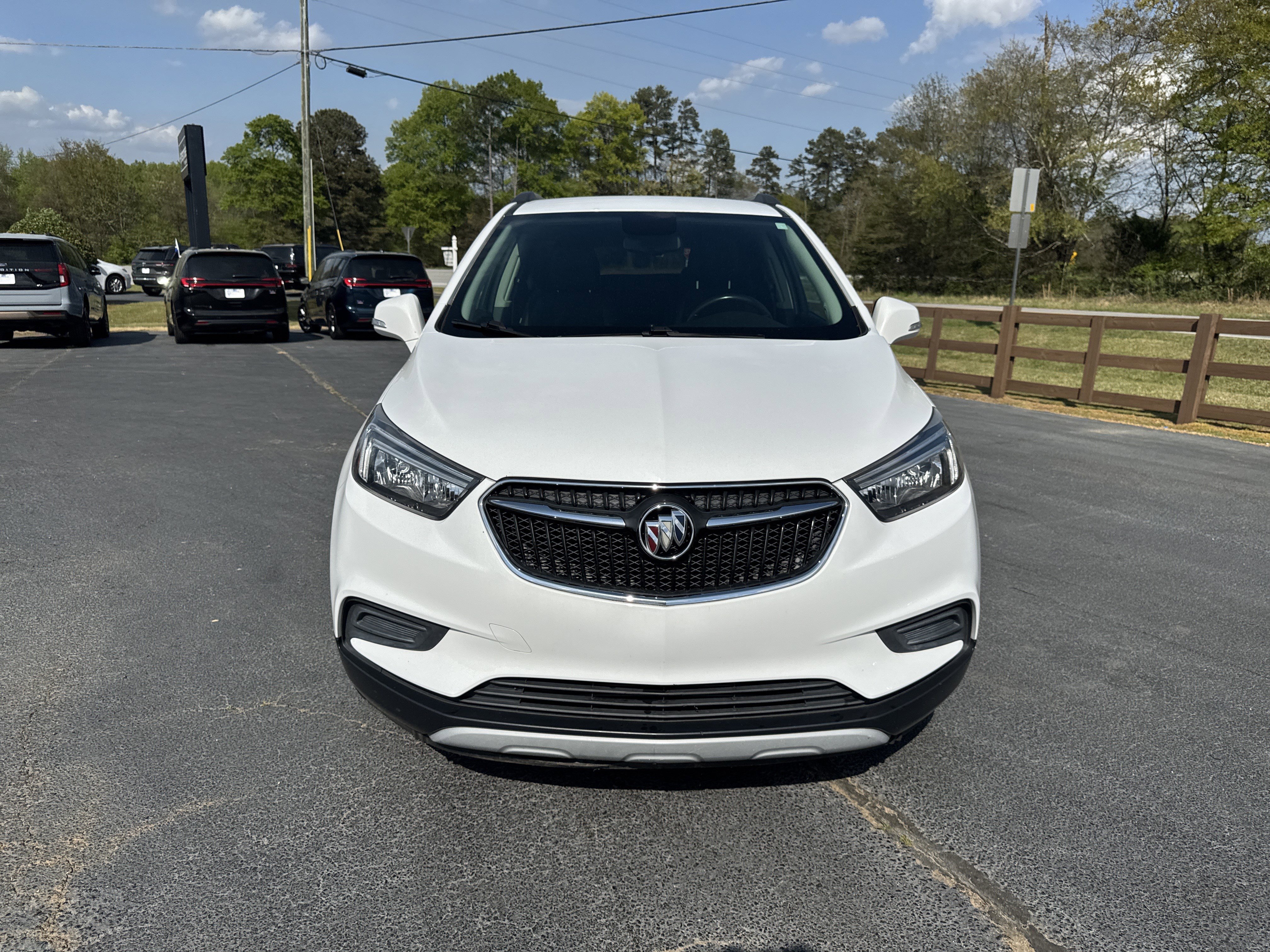 Used 2019 Buick Encore Preferred image 3