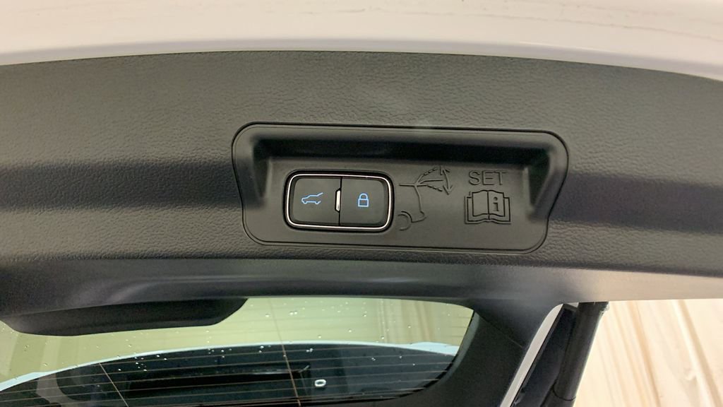 Certified 2023 Ford Explorer XLT image 22