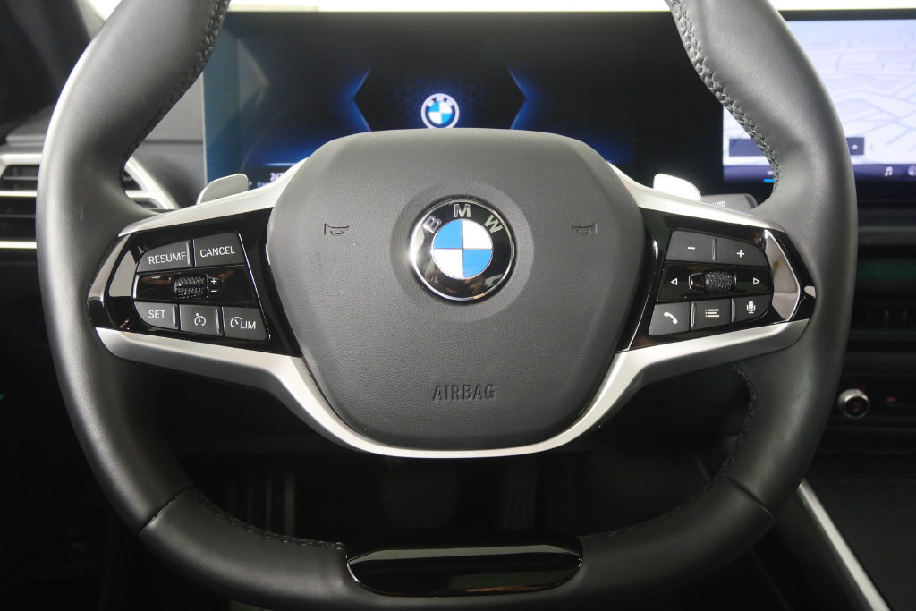 Used 2025 BMW 330i Sedan RWD image 17