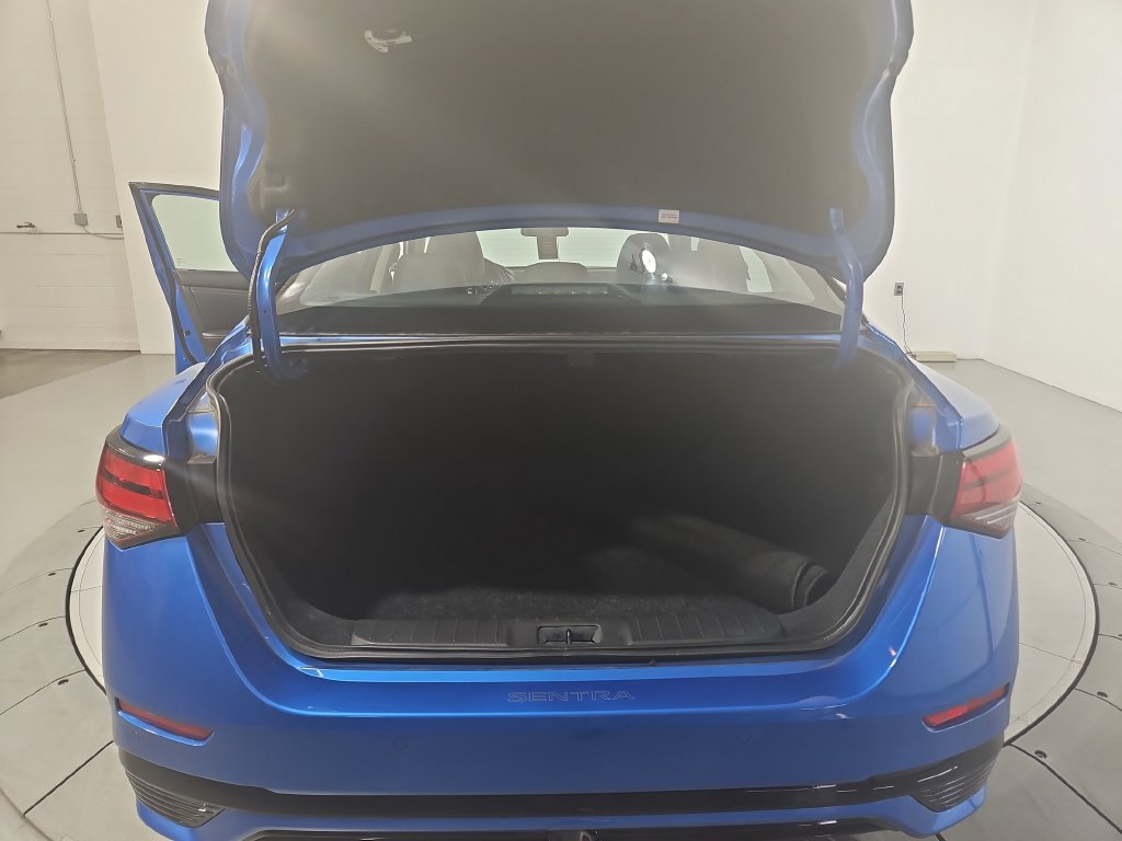 Certified 2025 Nissan Sentra SR w/ SR Premium Package FWD image 23