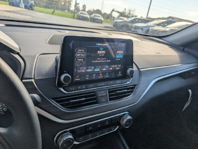 New 2026 Nissan Altima 2.5 SV FWD image 22