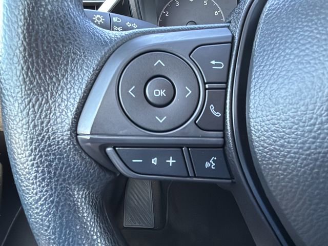 Used 2025 Toyota Corolla LE FWD image 19