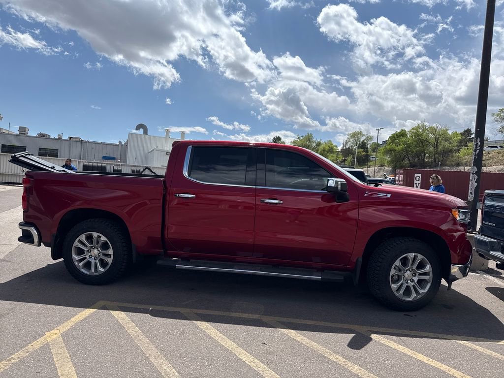 Used 2026 Chevrolet Silverado 1500 LTZ w/ LTZ Convenience Package II AWD/4WD image 4
