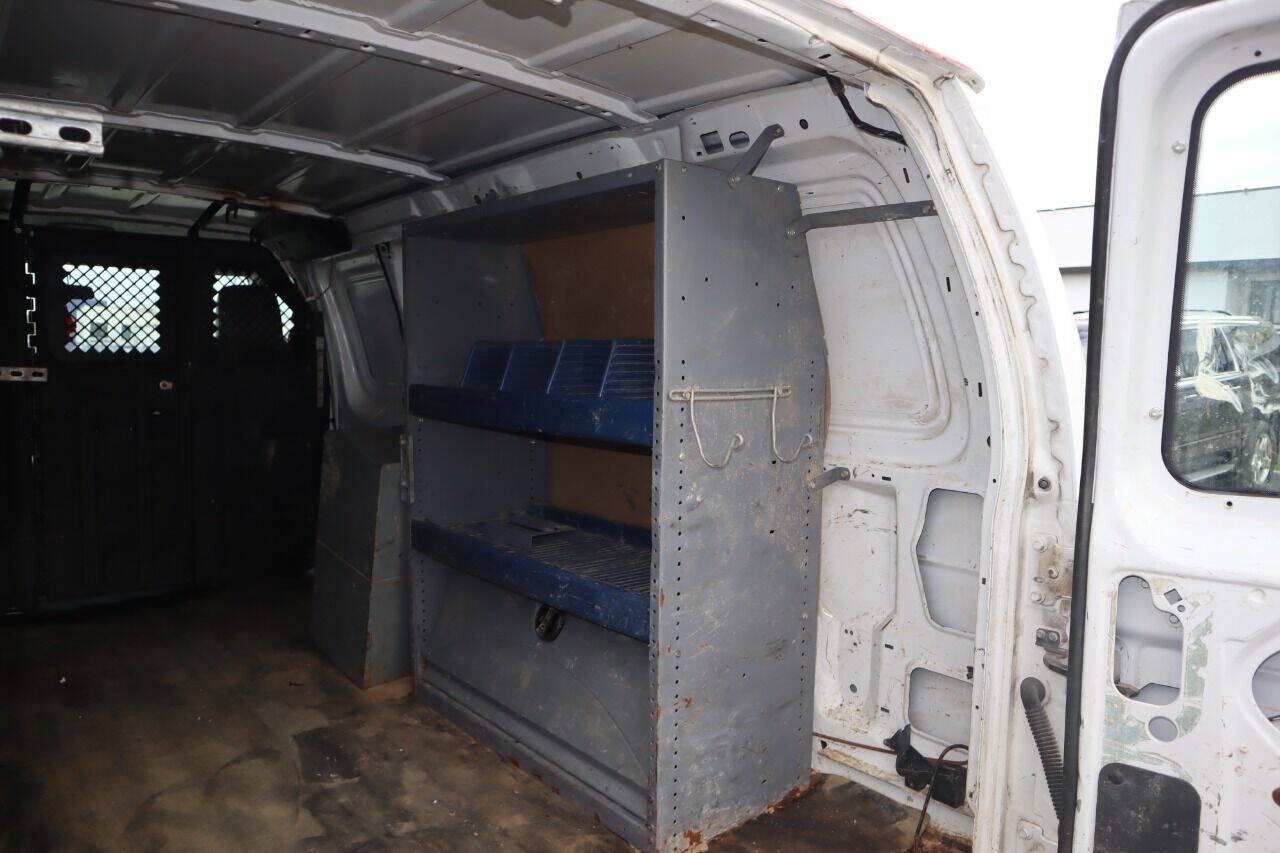 Used 2013 Ford E-250 and Econoline 250 w/ Commercial Cargo Van Pkg RWD image 27