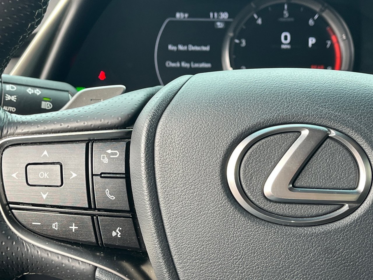 Used 2019 Lexus ES 350 F Sport w/ Accessory Package 2 FWD image 19