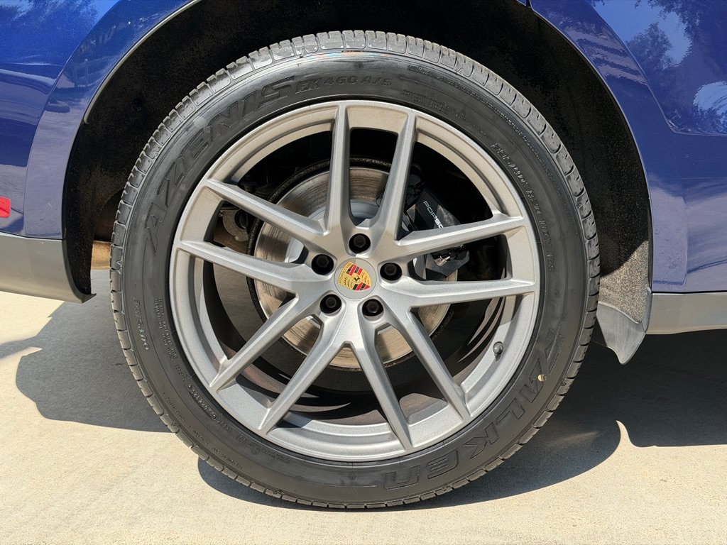 Used 2022 Porsche Macan AWD/4WD image 18