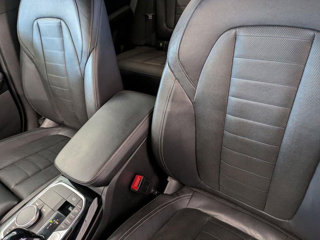 Used 2023 BMW X3 M40i w/ Premium Package image 16