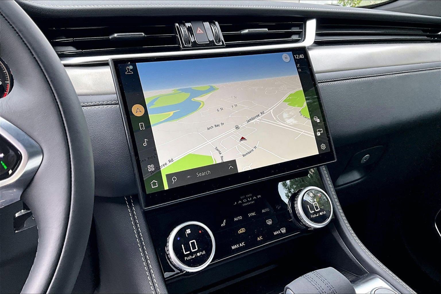 New 2025 Jaguar F-PACE R-Dynamic S image 11