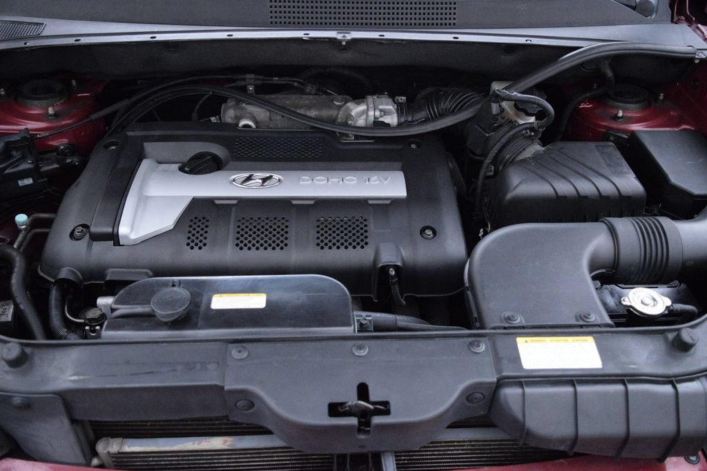 Used 2005 Hyundai Tucson GL FWD image 20