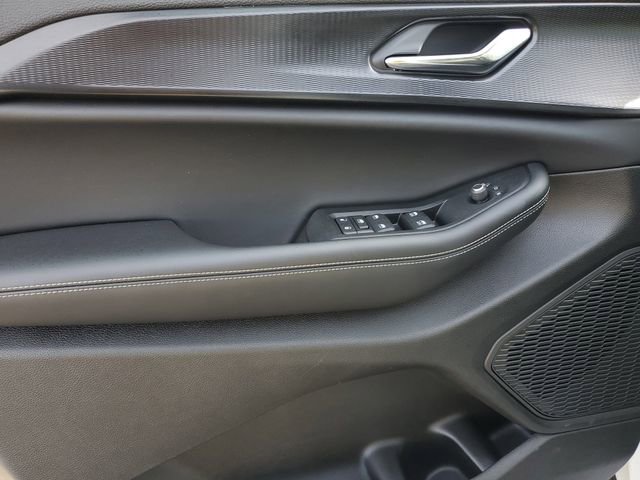 Certified 2025 Jeep Grand Cherokee L Laredo image 23