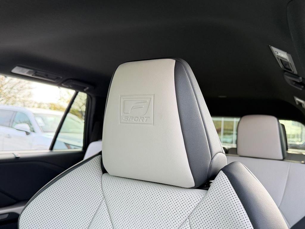 New 2026 Lexus TX 500h AWD image 30