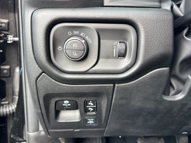 New 2027 RAM 1500 4x4 Crew Cab image 18