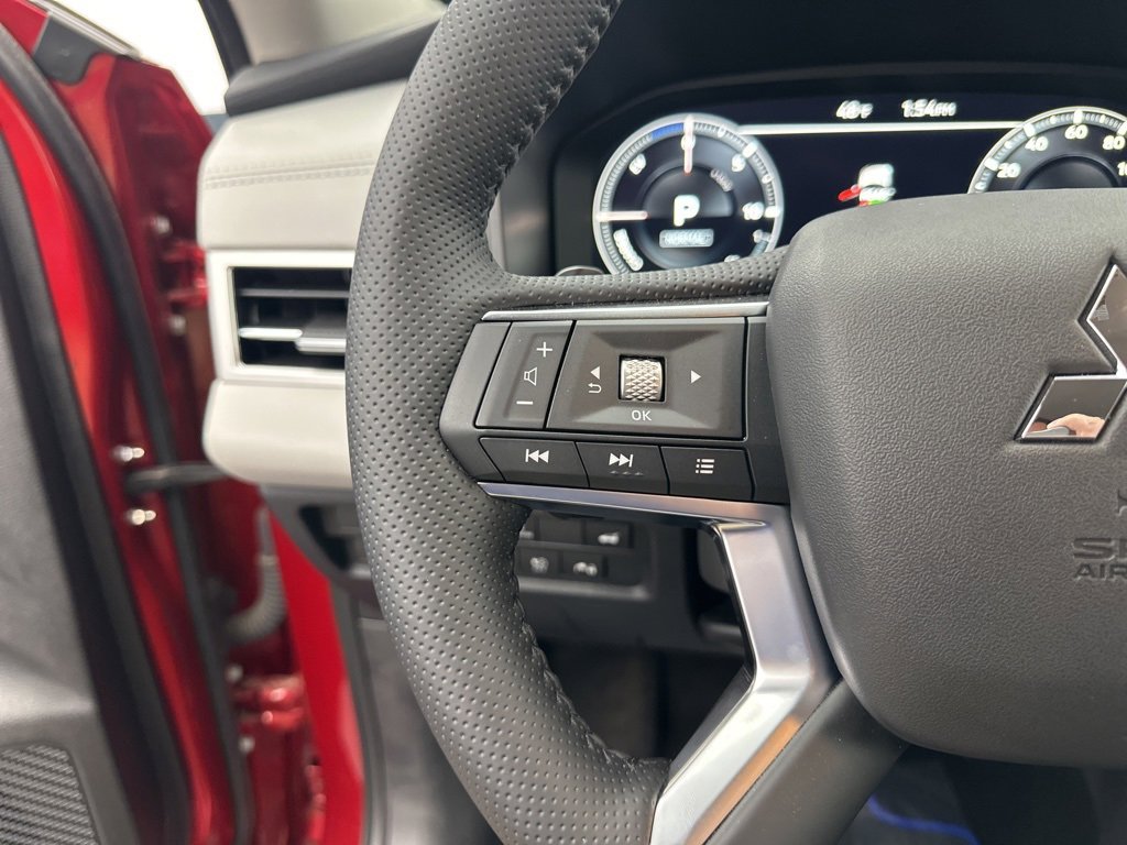 New 2025 Mitsubishi Outlander SEL image 23
