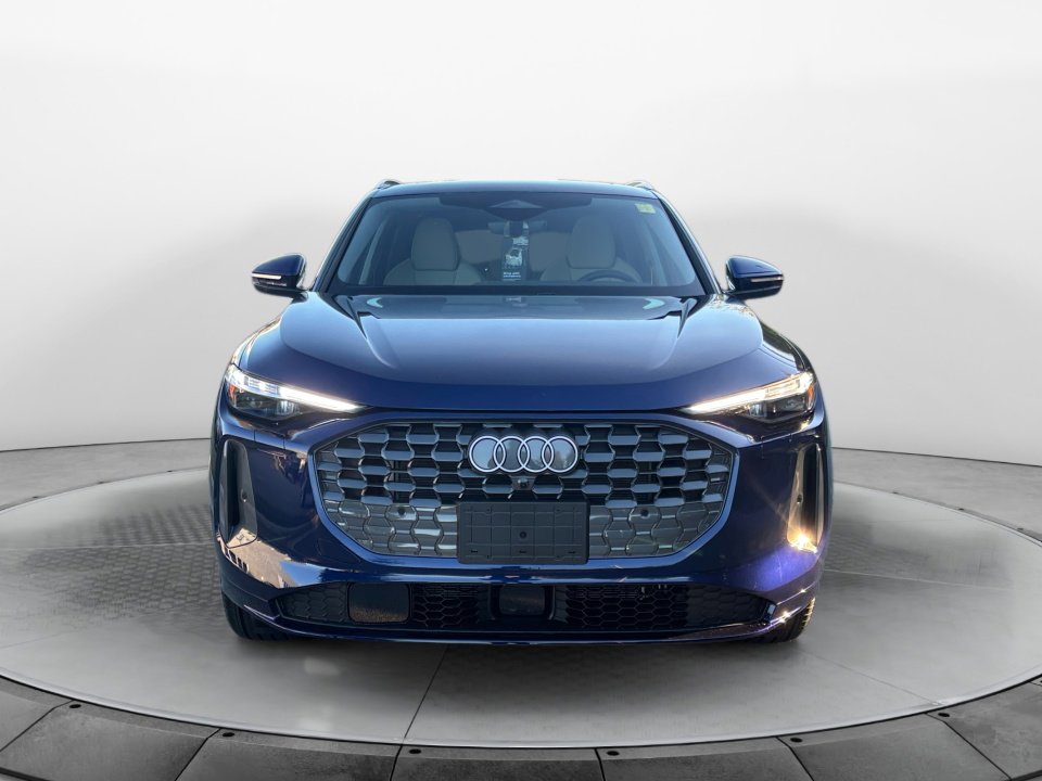 New 2025 Audi Q5 Prestige image 2