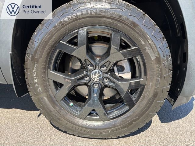 Certified 2024 Volkswagen Atlas Peak Edition SEL AWD/4WD image 12