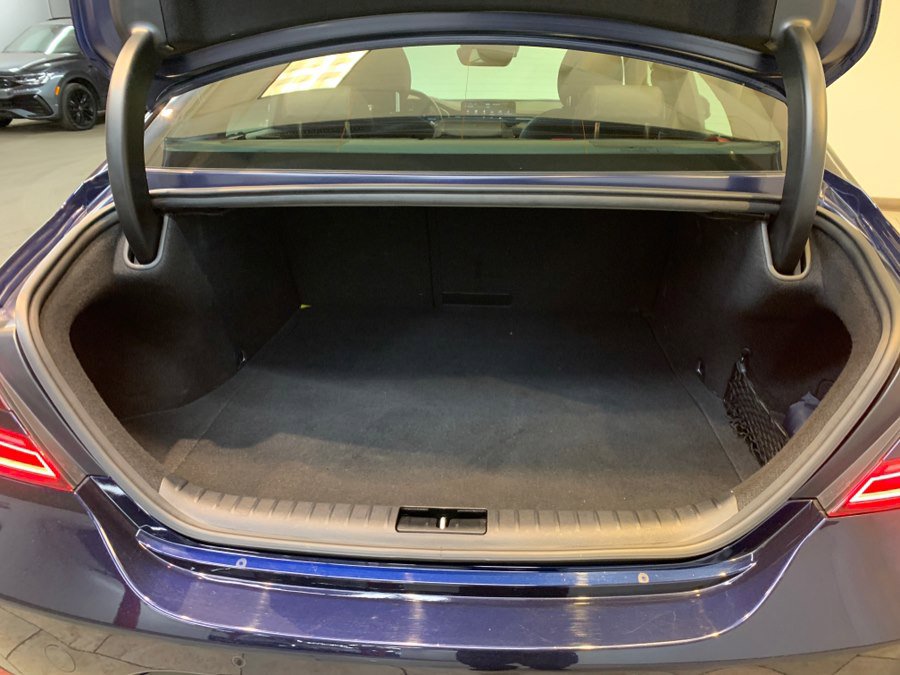 Used 2023 Genesis G70 2.0T w/ Sport Prestige Package image 49