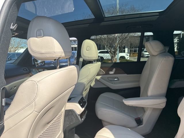 Used 2025 Mercedes-Benz GLS 450 4MATIC image 24
