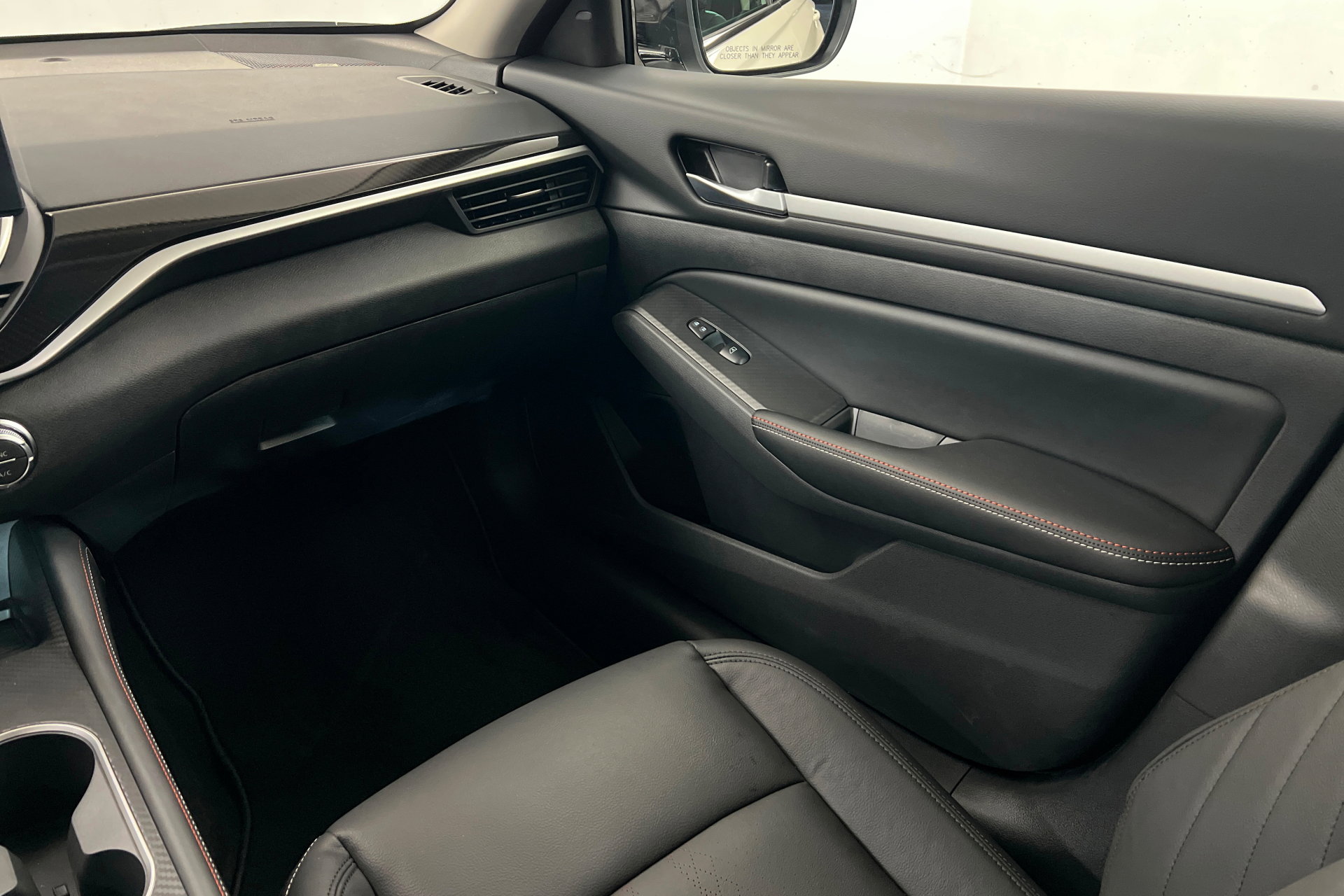 New 2026 Nissan Altima 2.5 SR image 10