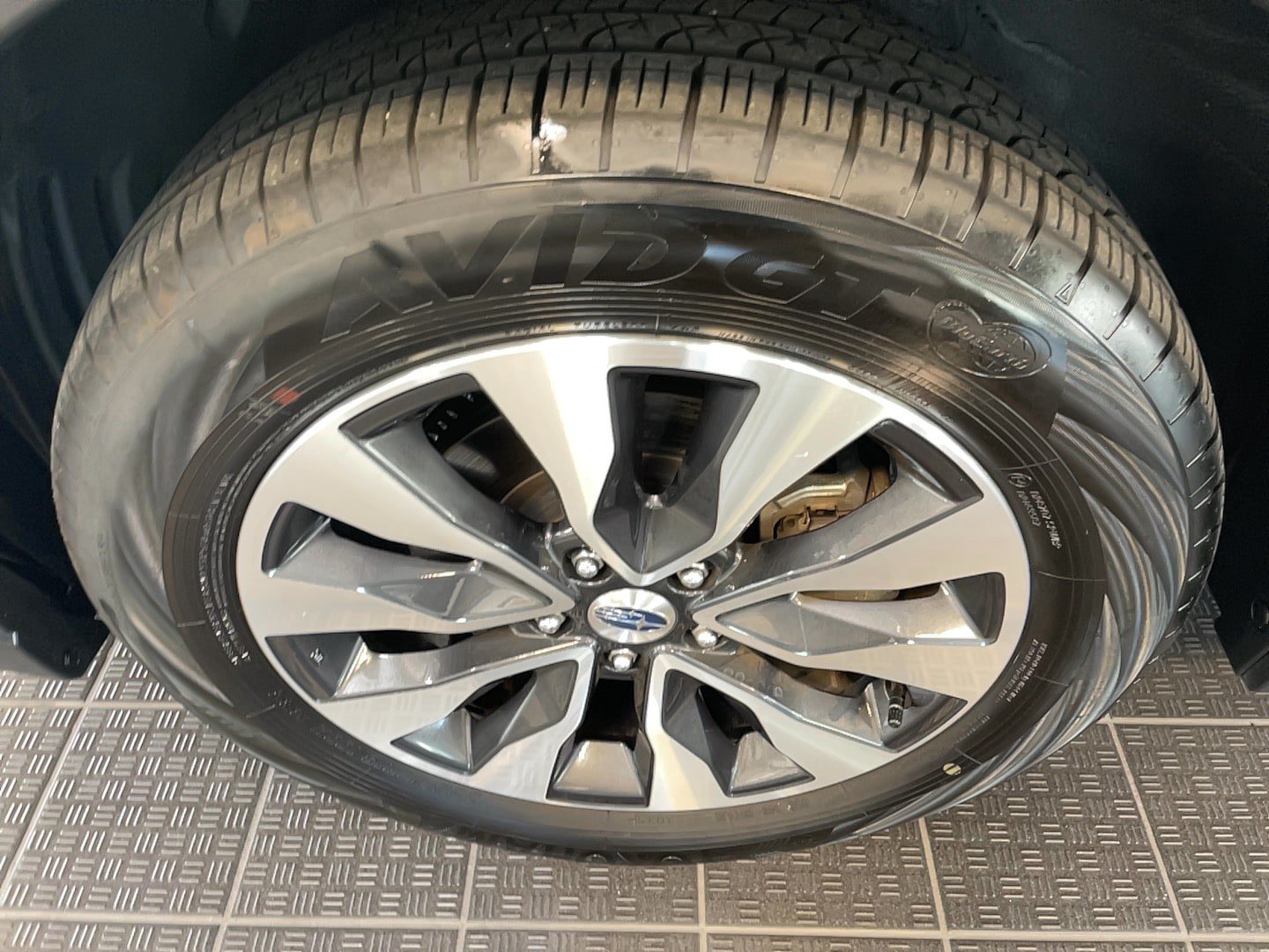 Used 2025 Subaru Outback Limited AWD/4WD image 7