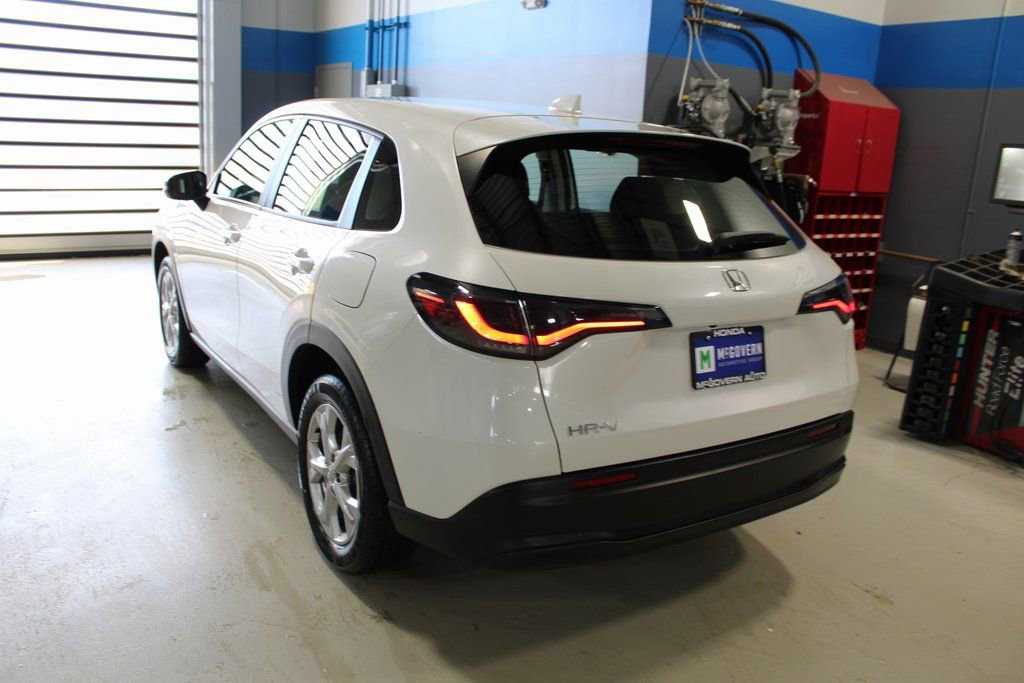 Used 2023 Honda HR-V LX image 35