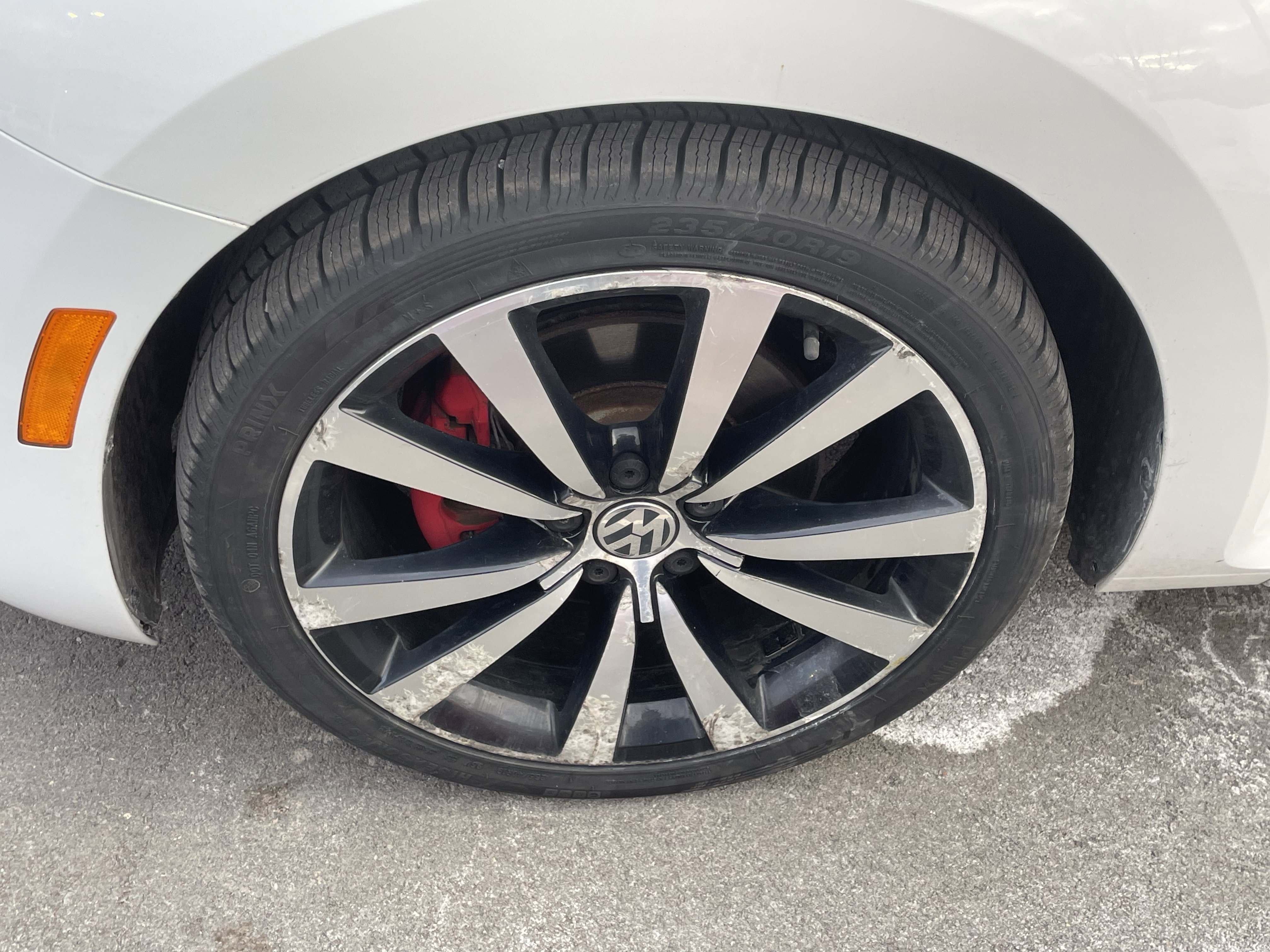 Used 2014 Volkswagen Beetle R-Line image 9