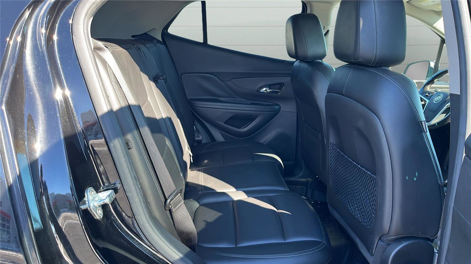 Used 2019 Buick Encore Essence image 18