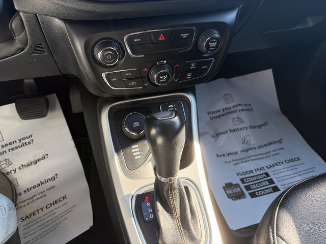 Used 2021 Jeep Compass Latitude w/ Convenience Group AWD/4WD image 18