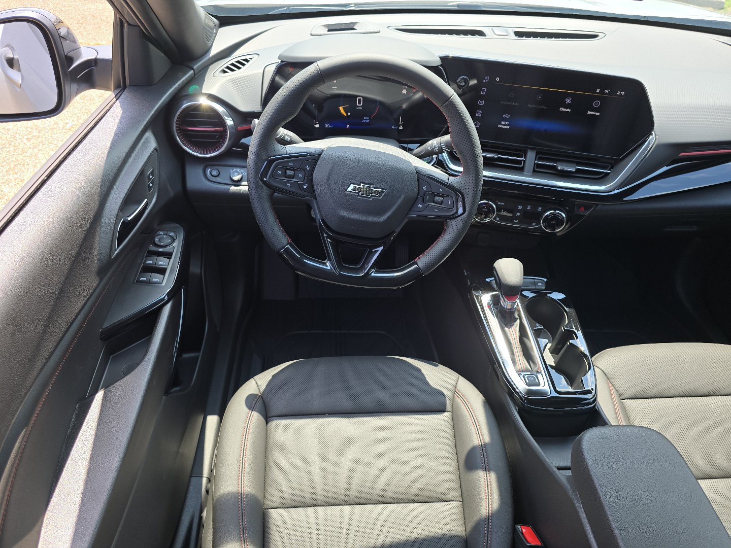 New 2026 Chevrolet Trax RS w/ Driver Confidence Package FWD image 16