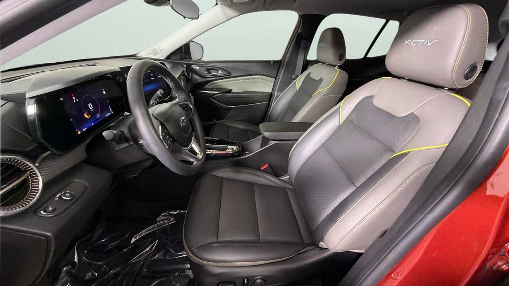 Certified 2024 Chevrolet Trax ACTIV w/ Sunroof Package FWD image 17