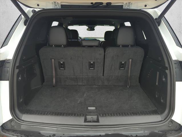 Used 2025 Buick Enclave Preferred FWD image 6