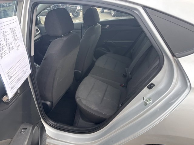 Used 2021 Hyundai Accent SE image 9