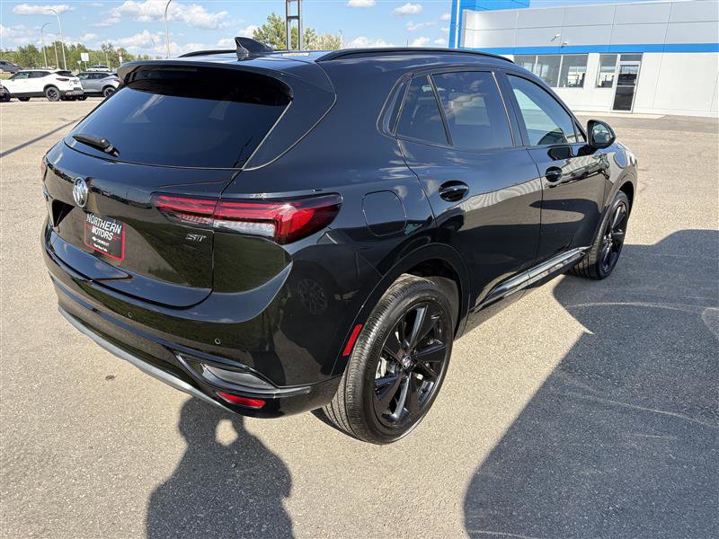 Used 2023 Buick Envision Preferred w/ Sport Touring Package image 3