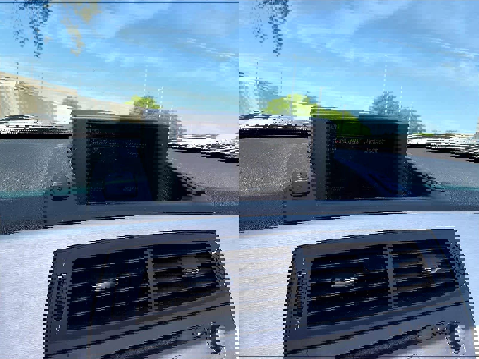 Used 2008 BMW Z4 3.0si image 23