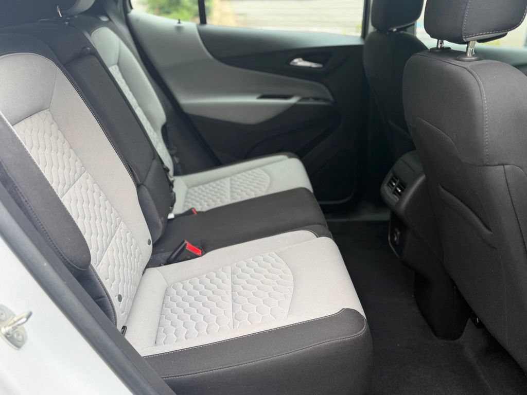 Used 2020 Chevrolet Equinox LS FWD image 18