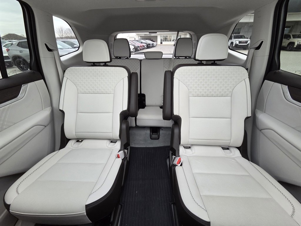 Used 2024 GMC Acadia Denali w/ Super Cruise Package image 27