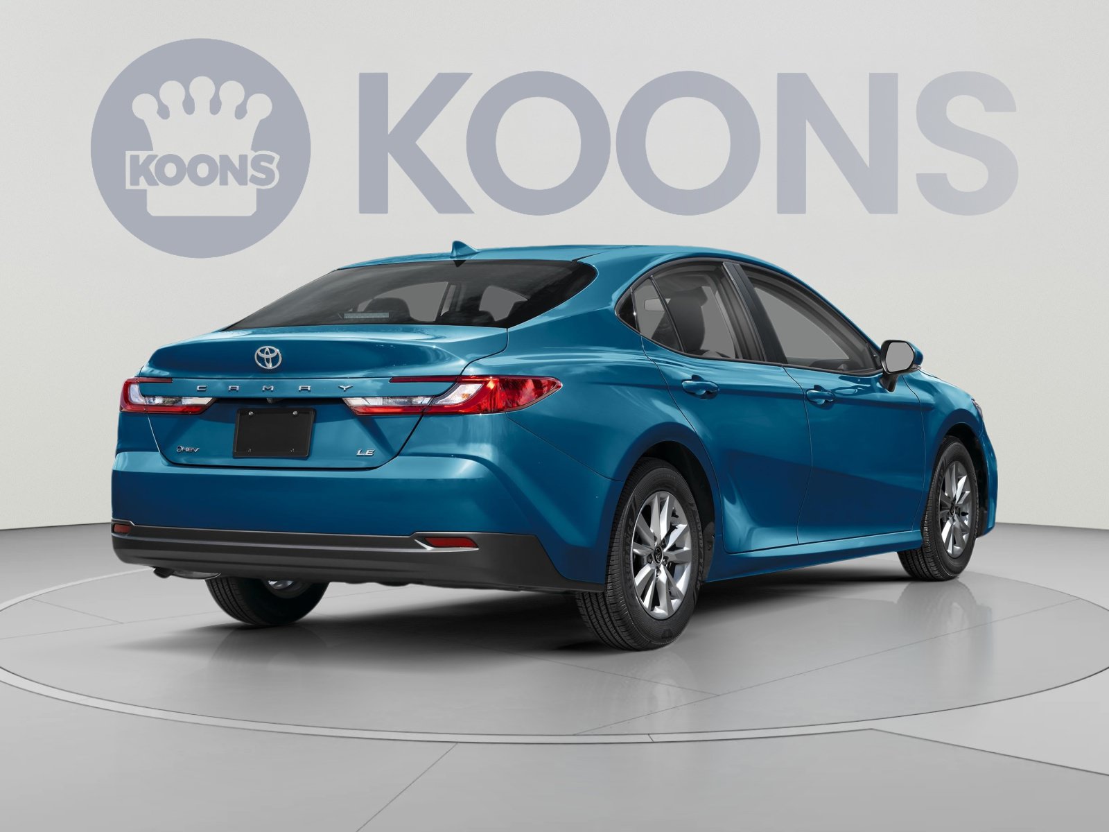 Used 2025 Toyota Camry LE FWD image 2