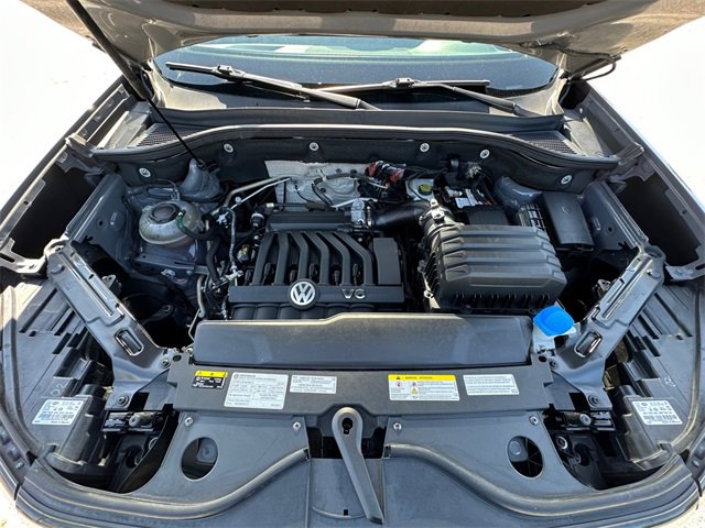 Used 2021 Volkswagen Atlas Cross Sport SEL Premium image 31
