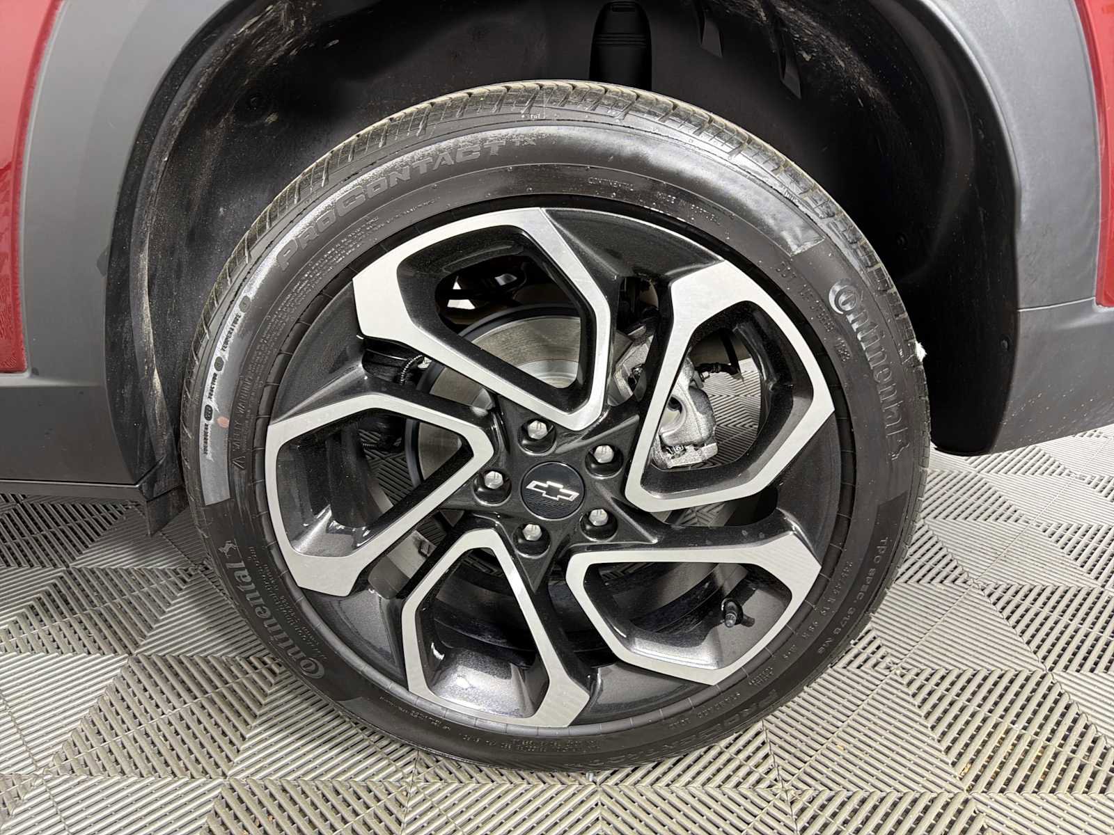 Used 2024 Chevrolet Trax RS image 17